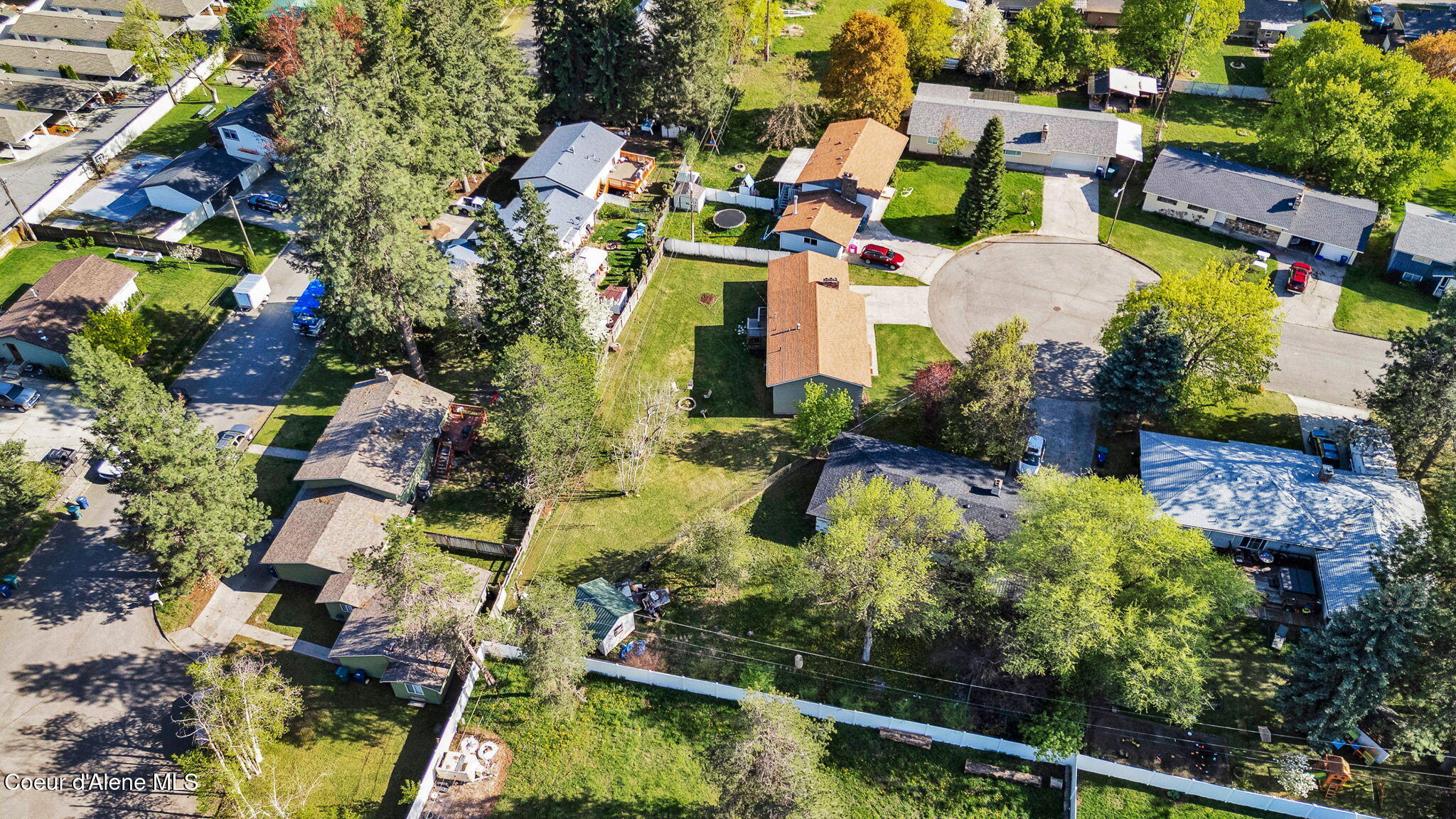 407 E Buttercup Ln, Coeur d'Alene, Idaho image 47