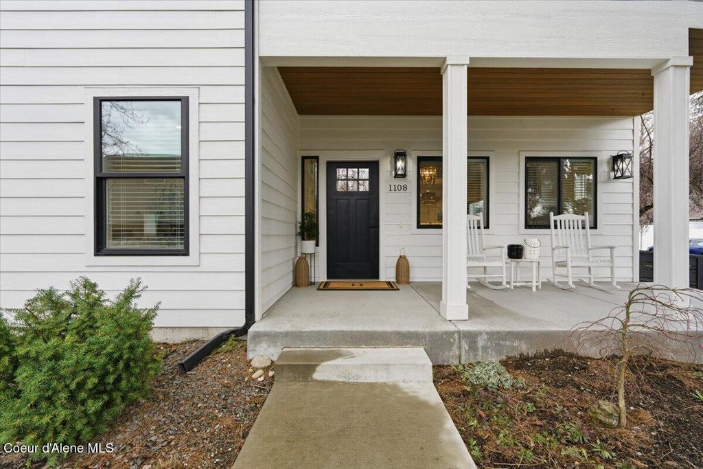 Photo of 1108 C St, Coeur dAlene, ID 83814 (MLS # 26-3154)