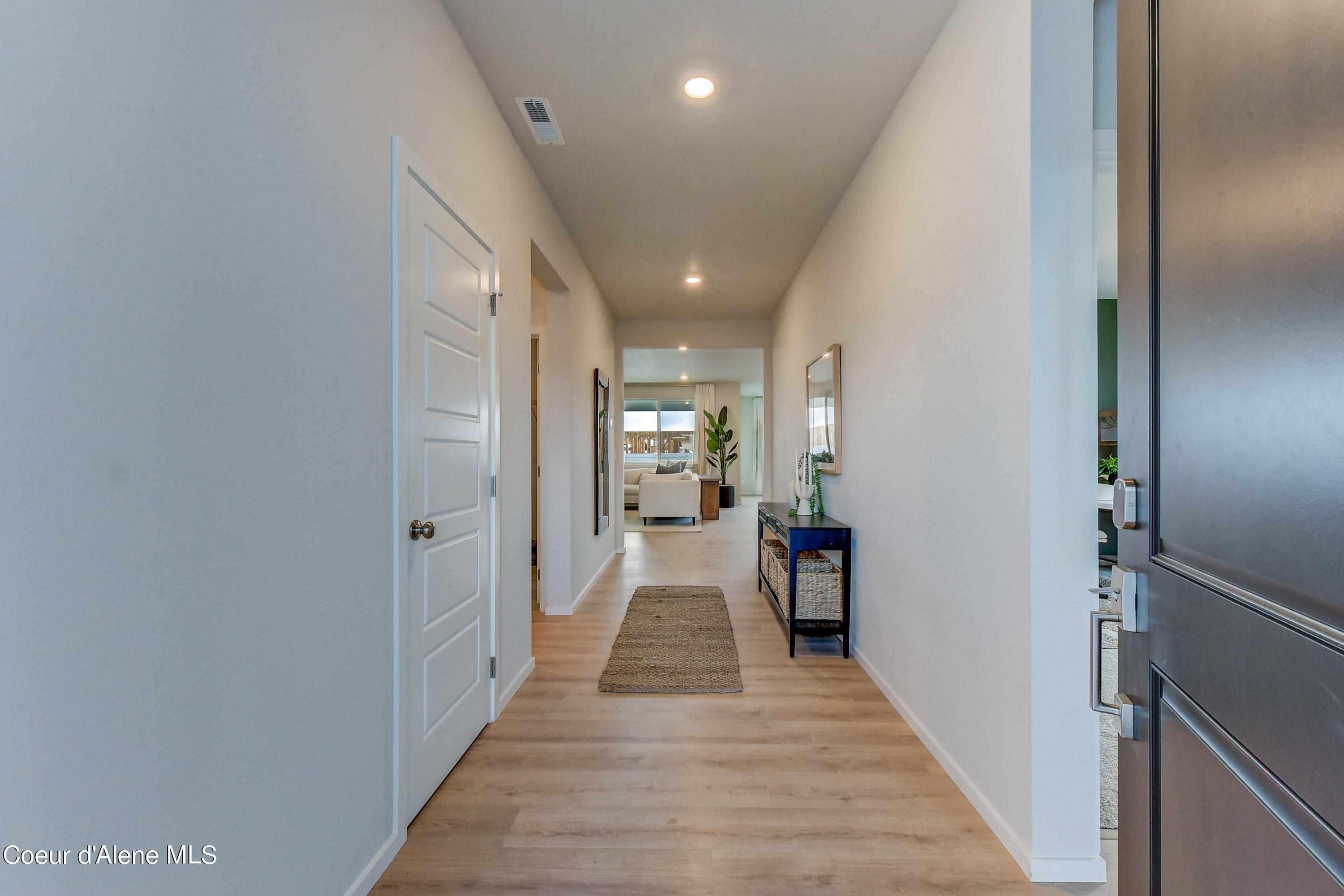 Hayden, Idaho 83835, United States, 2 Bedrooms Bedrooms, ,3 BathroomsBathrooms,Residential,Active,13586