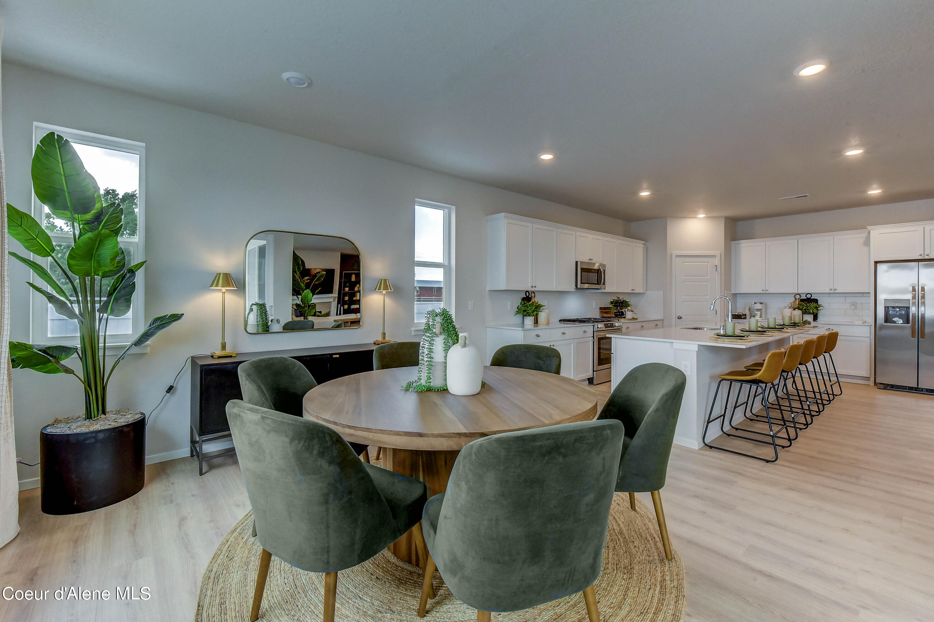 Hayden, Idaho 83835, United States, 2 Bedrooms Bedrooms, ,3 BathroomsBathrooms,Residential,Active,13586