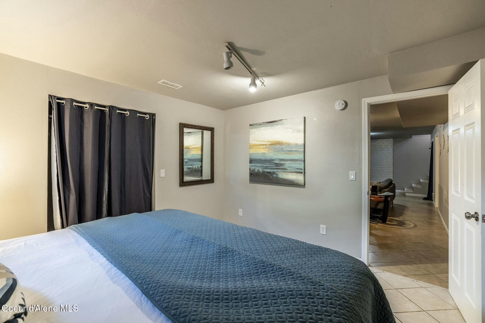 Coeur d'Alene, Idaho 83814, United States, 4 Bedrooms Bedrooms, ,2 BathroomsBathrooms,Residential,Active,94023