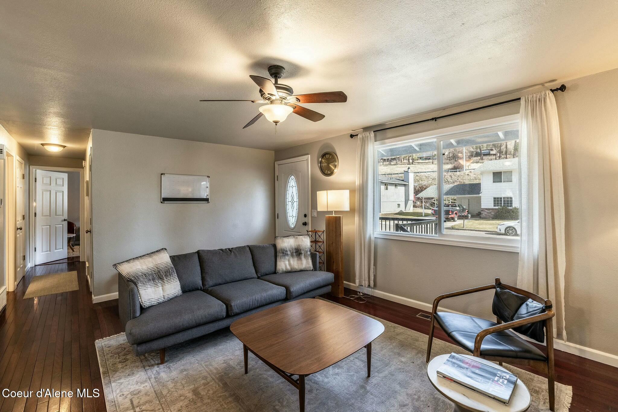 Coeur d'Alene, Idaho 83814, United States, 4 Bedrooms Bedrooms, ,2 BathroomsBathrooms,Residential,Active,94023