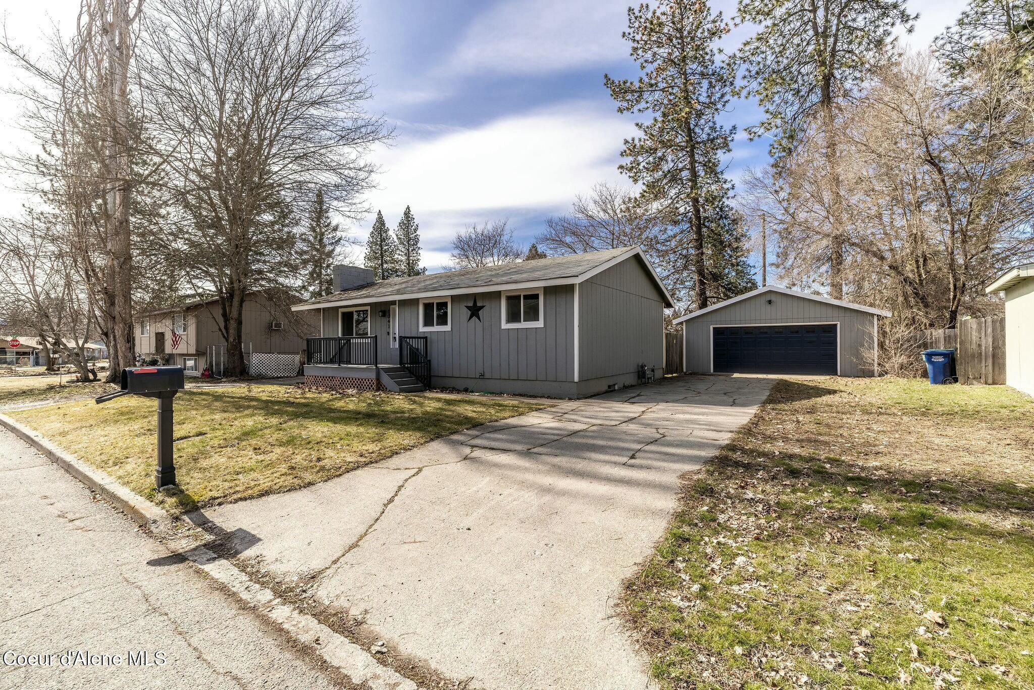 Coeur d'Alene, Idaho 83814, United States, 4 Bedrooms Bedrooms, ,2 BathroomsBathrooms,Residential,Active,94023