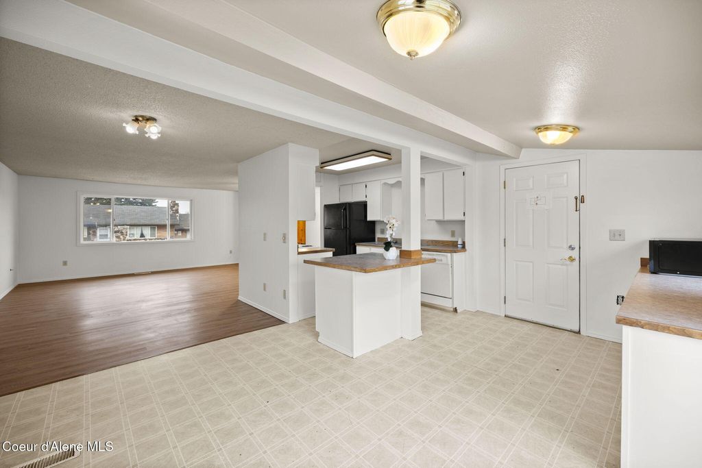 Photo of 151 LACEY Ave, Hayden, ID 83835 (MLS # 26-1249)