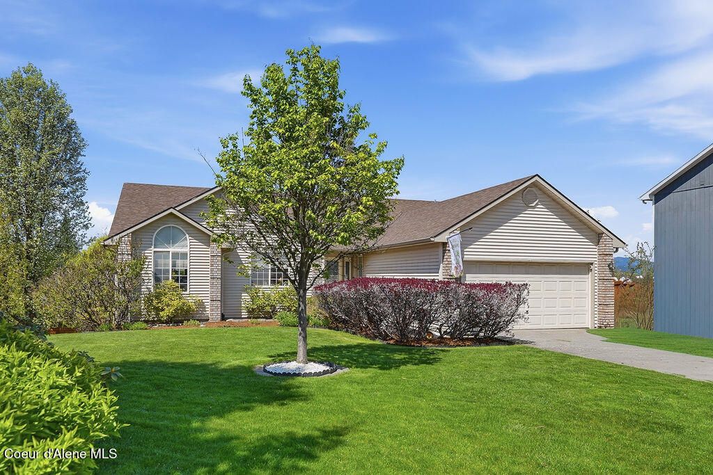 Photo of 2413 Stagecoach DR, Post Falls, ID 83854 (MLS # 26-4764)