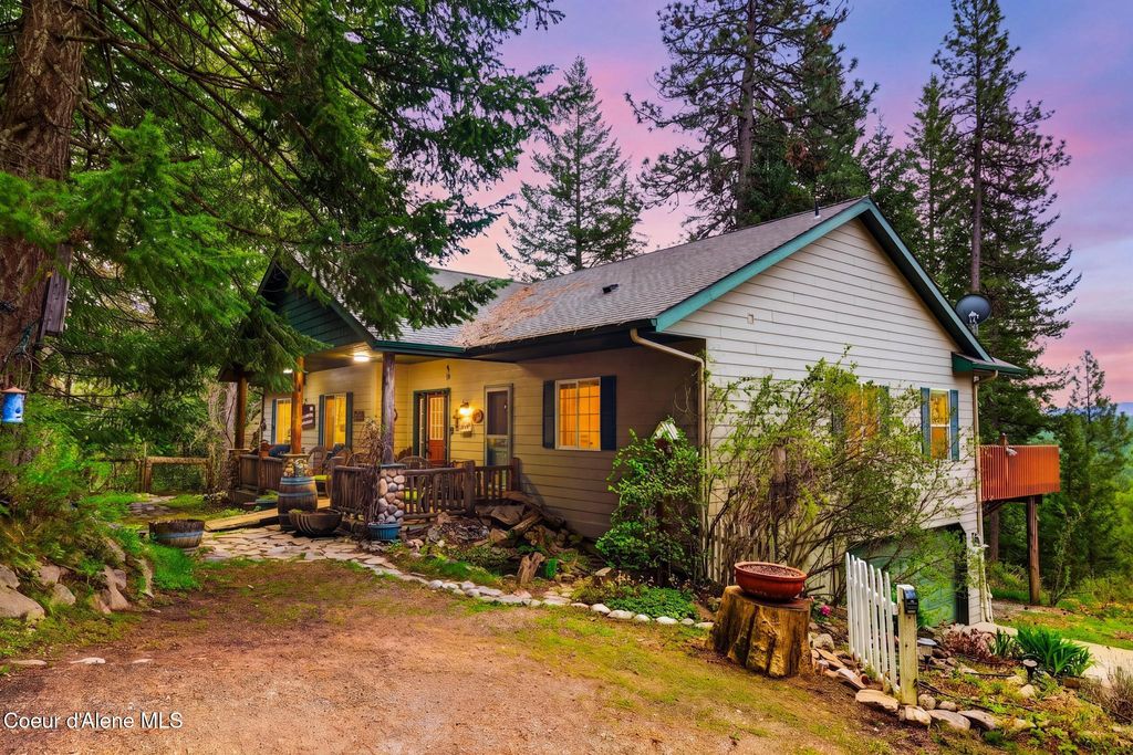 Photo of 17461 Right Fork Fork, Hauser, ID 83854 (MLS # 26-4101)