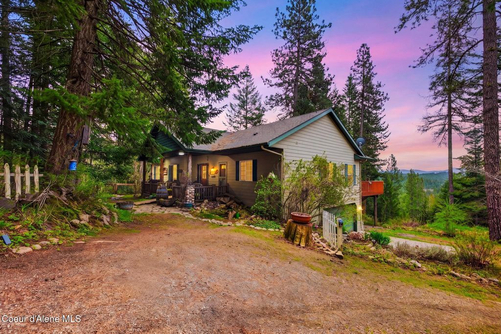 Photo of 17461 Right Fork Fork, Hauser, ID 83854 (MLS # 26-4101)