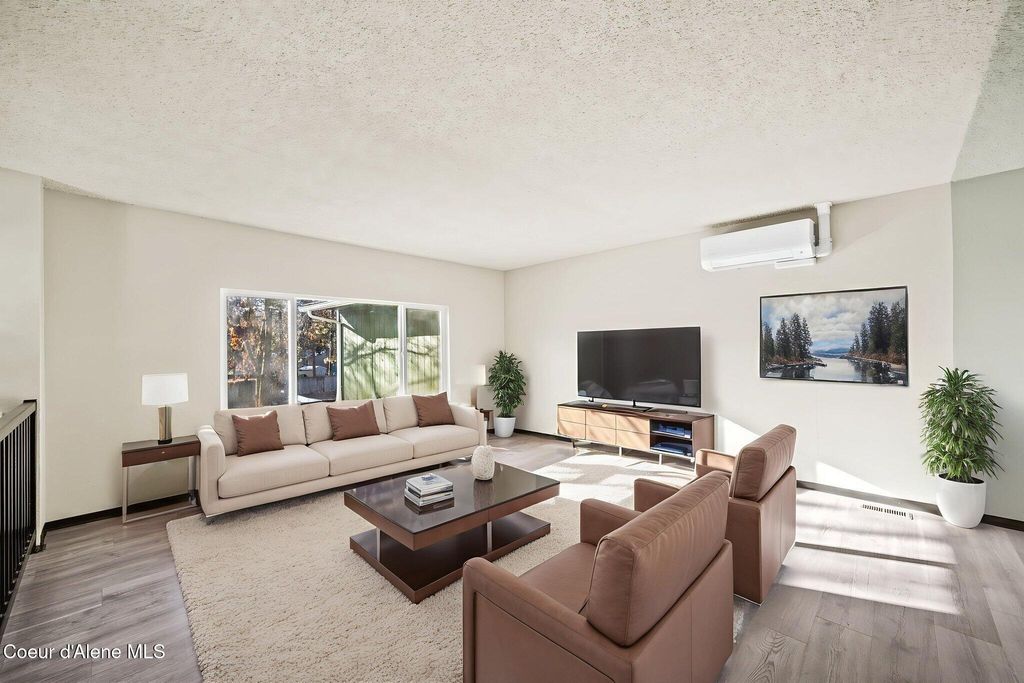 Photo of 11448 Meadowview Ln, Nine Mile, WA 99026 (MLS # 26-865)