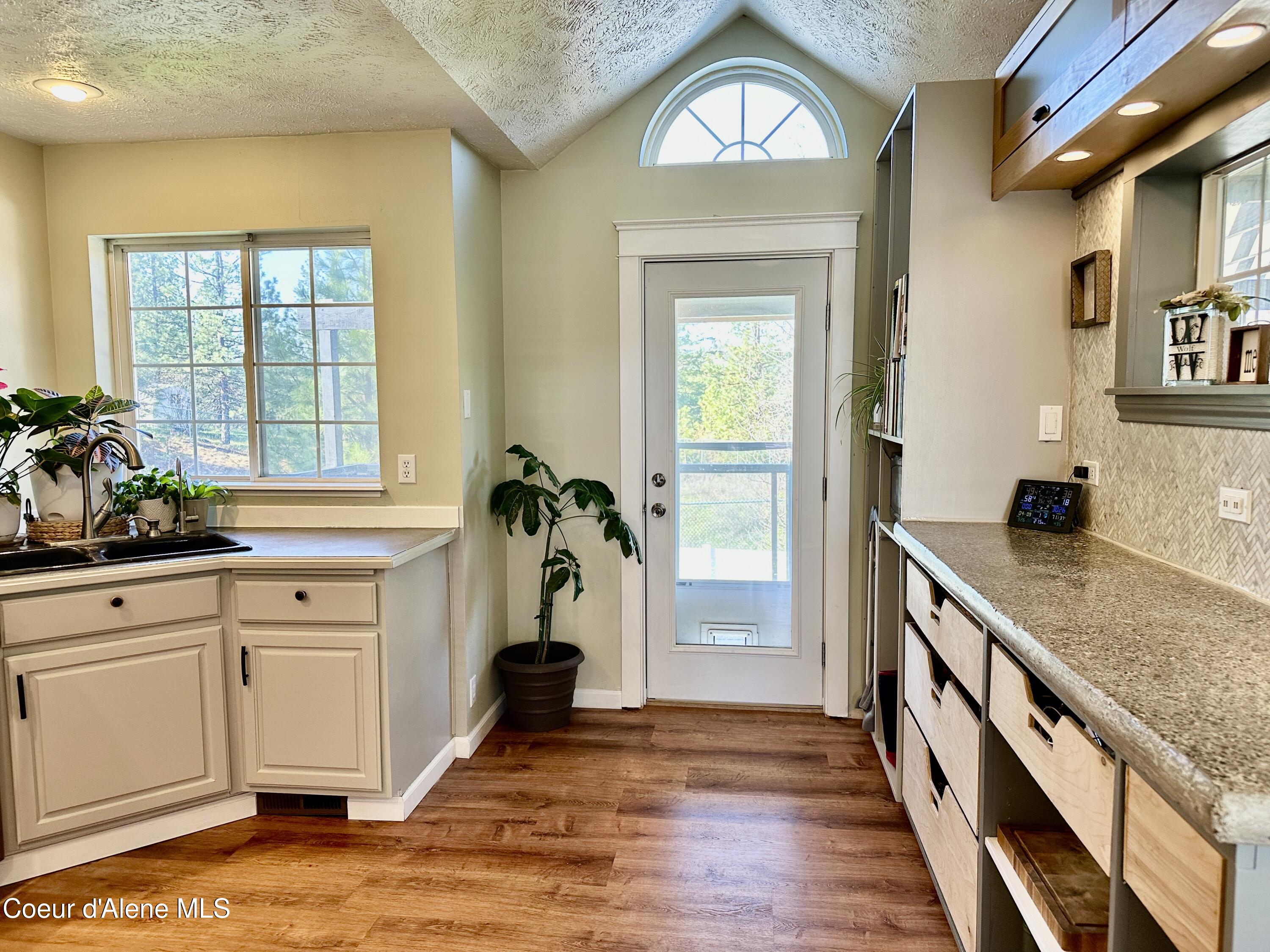 4728 S Dandy Ct, Spokane, Washington image 6