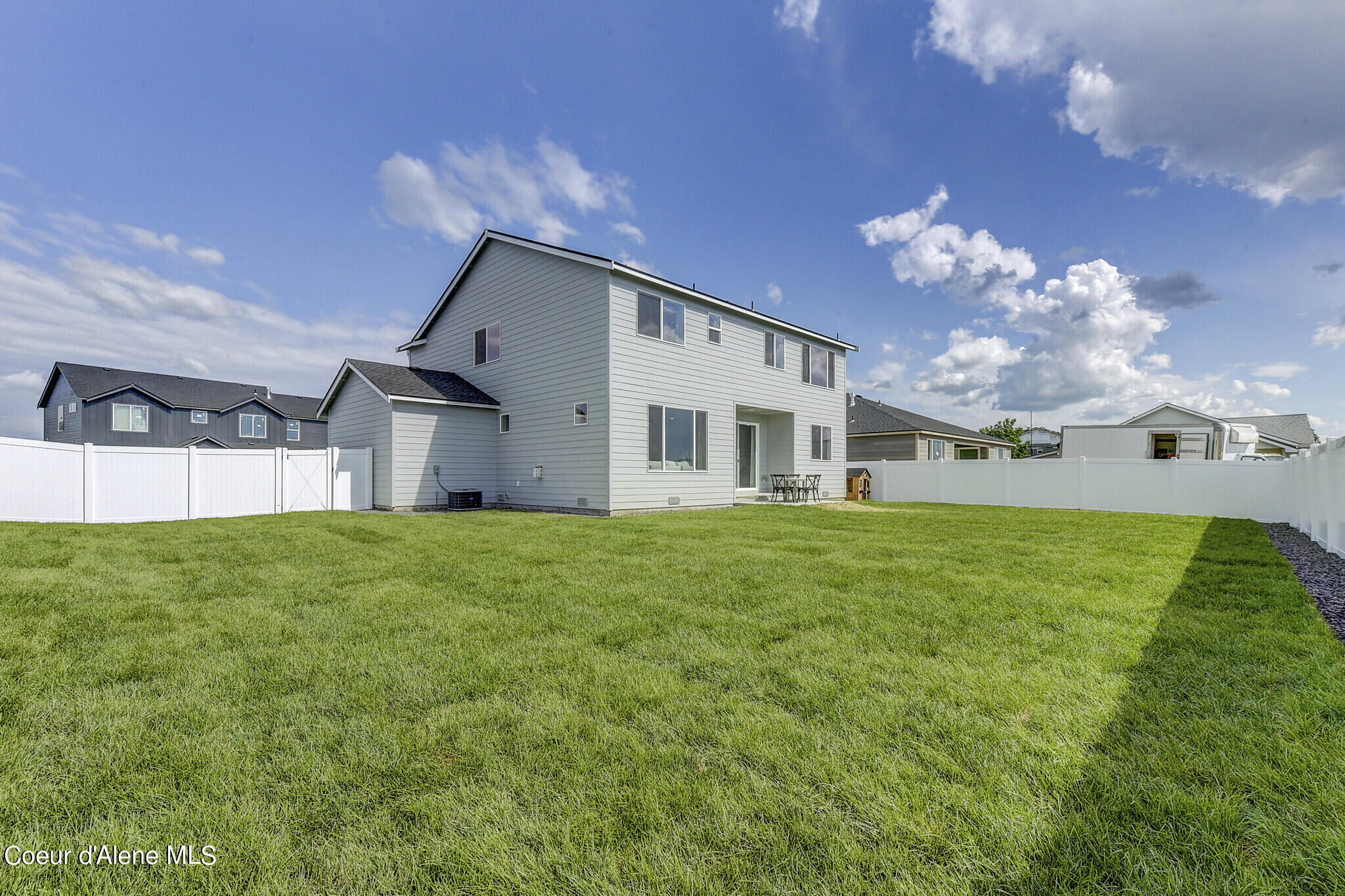 Post Falls, Idaho 83854, United States, 4 Bedrooms Bedrooms, ,3 BathroomsBathrooms,Residential,Pending,57733