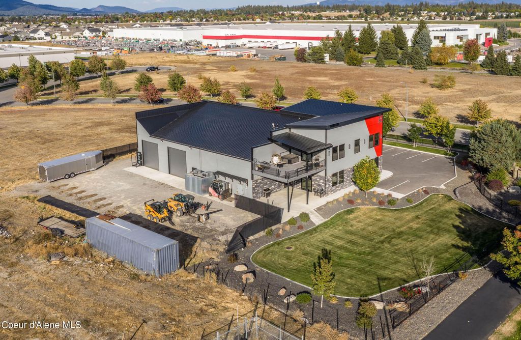 Photo of 921 Lean St, Post Falls, ID 83854 (MLS # 25-10310)