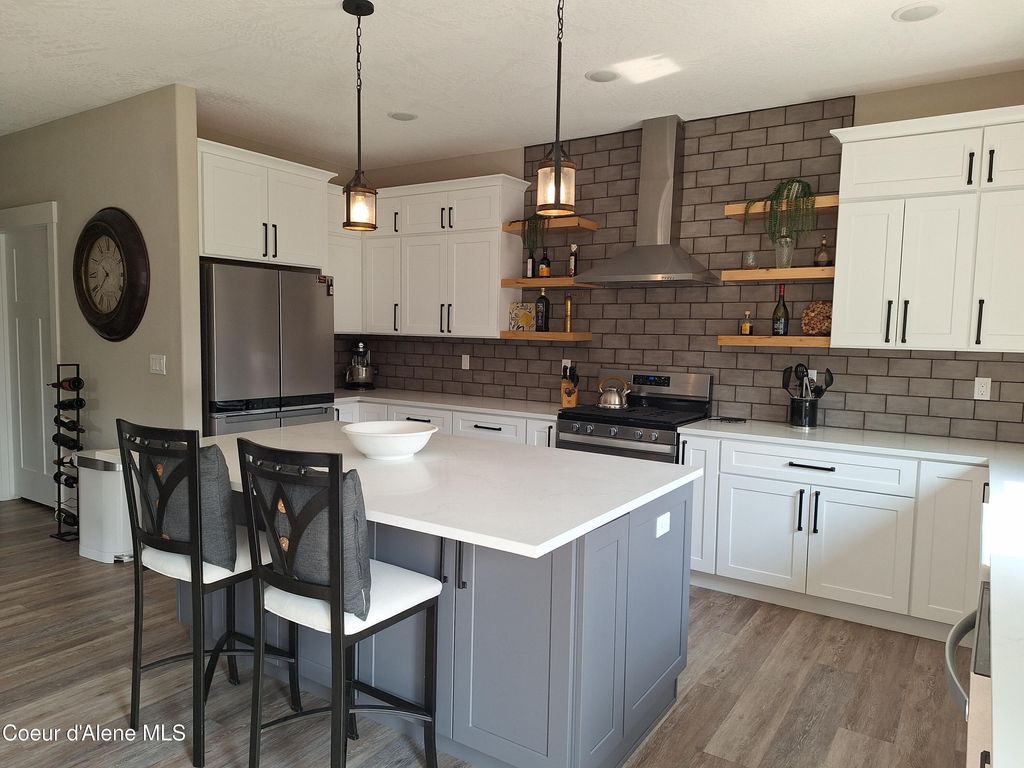 Photo of 26 Ironwood Dr, Blanchard, ID 83804 (MLS # 26-4351)