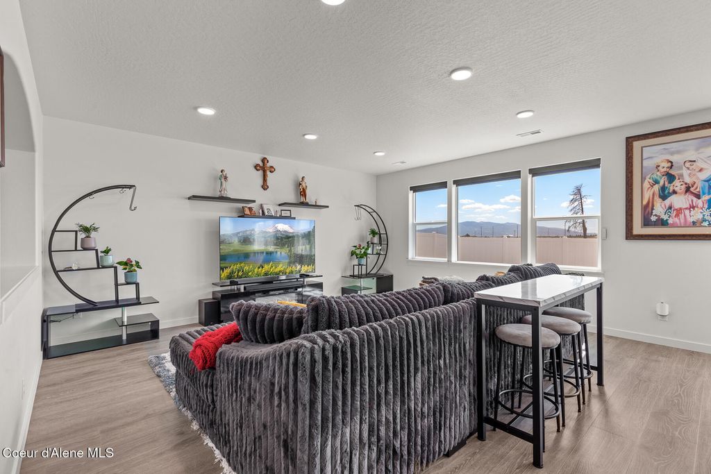 Photo of 11781 BANFORD Ln, Rathdrum, ID 83858 (MLS # 25-10425)