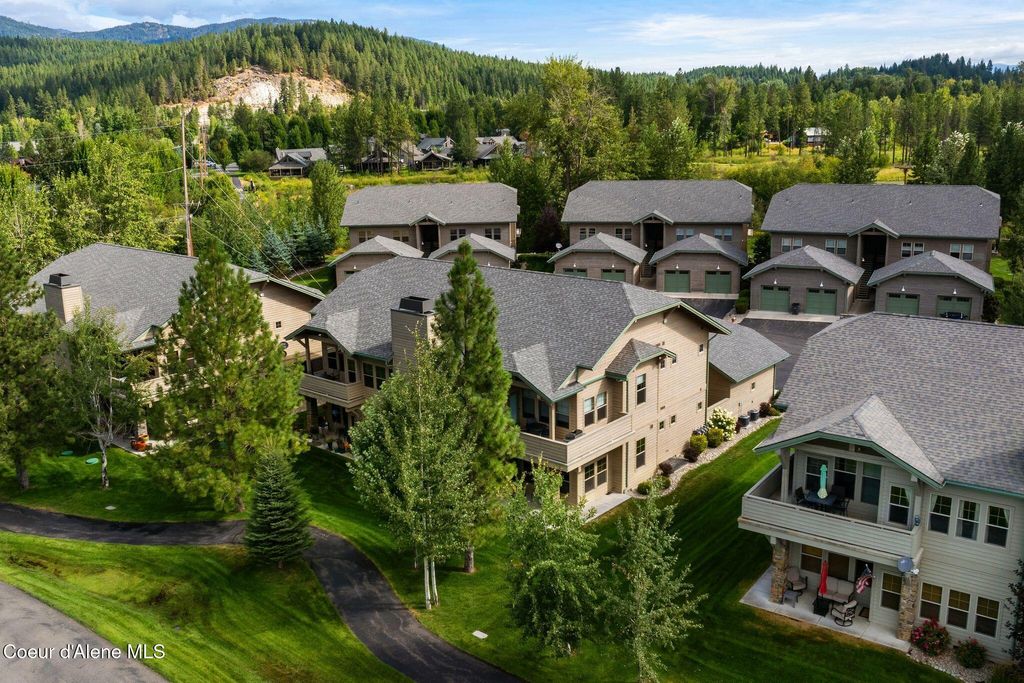 Photo of 511 Guthrie Pl Pl #502, Dover, ID 83825 (MLS # 26-2890)