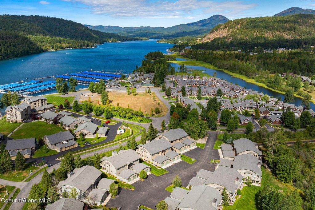 Photo of 511 Guthrie Pl Pl #502, Dover, ID 83825 (MLS # 26-2890)