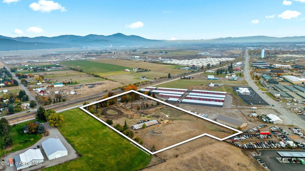 Photo of 8960 ANTE Rd, Post Falls, ID 83854 (MLS # 25-10623)