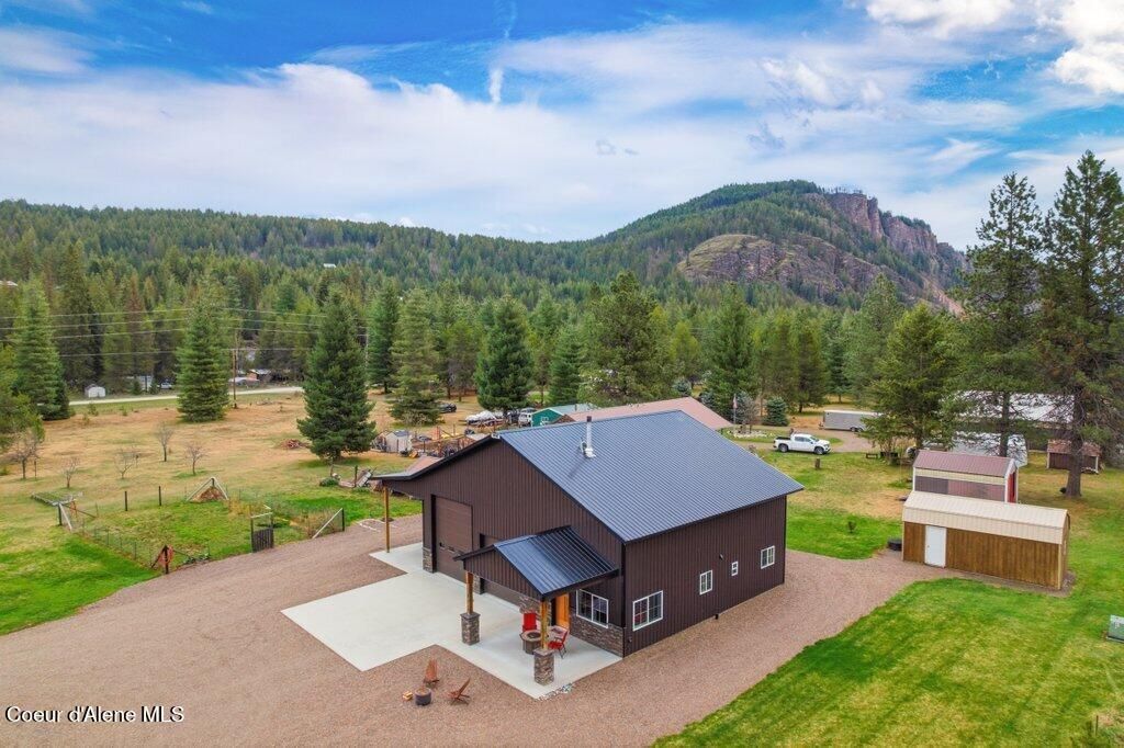 Photo of 92 Bluebird Ln, Clark Fork, ID 83811 (MLS # 26-3924)