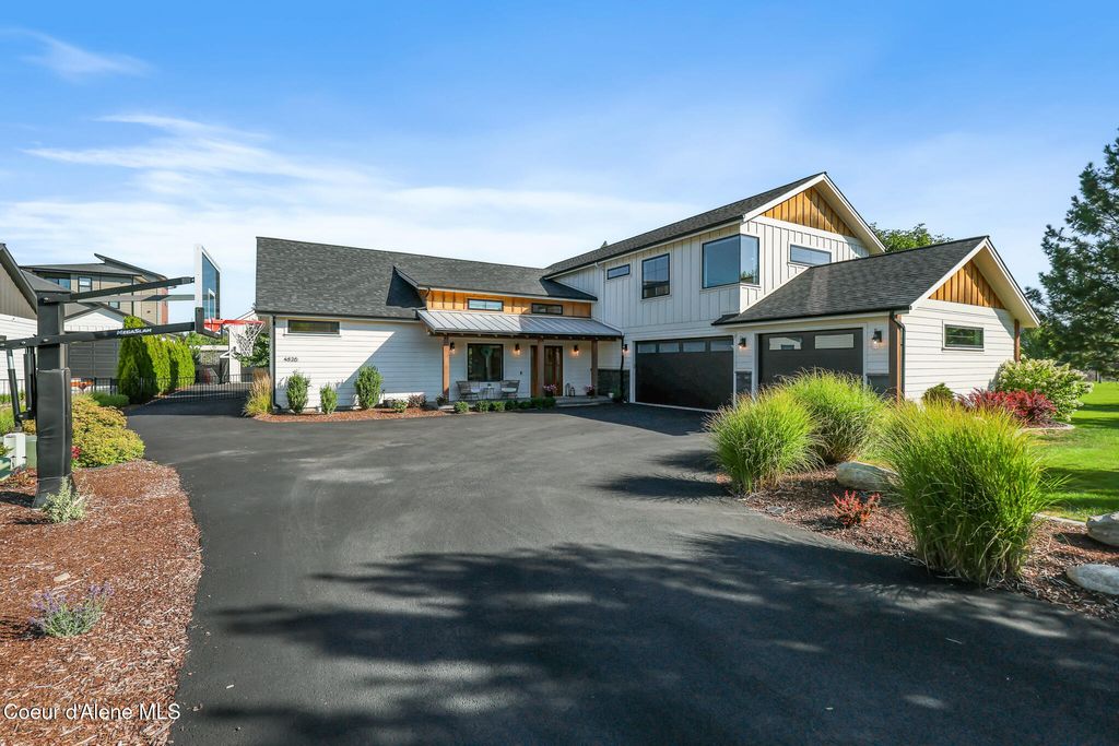Photo of 4826 Mill River, Coeur dAlene, ID 83814 (MLS # 25-8782)