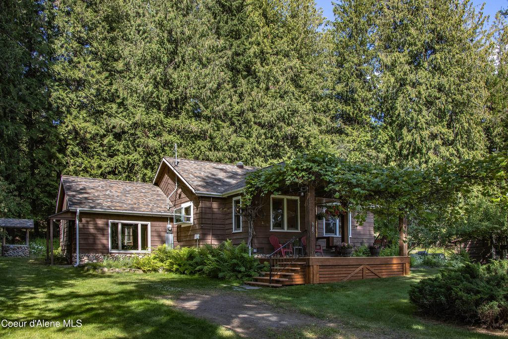 Photo of 965 Denton Rd, Hope, ID 83836 (MLS # 25-6783)
