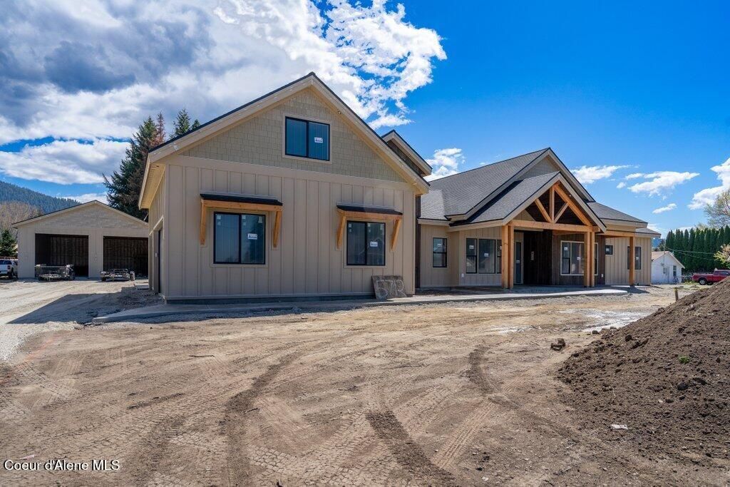 Photo of 5712 Davenport St, Dalton Gardens, ID 83815 (MLS # 26-4310)