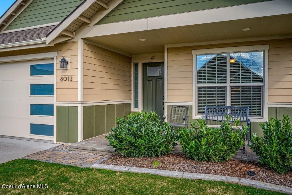 Photo of 8012 Hydrangea St, Coeur dAlene, ID 83815 (MLS # 26-2699)