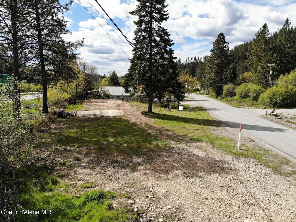 Photo of 41476 Riverview Dr, Kingston, ID 83839 (MLS # 25-5868)