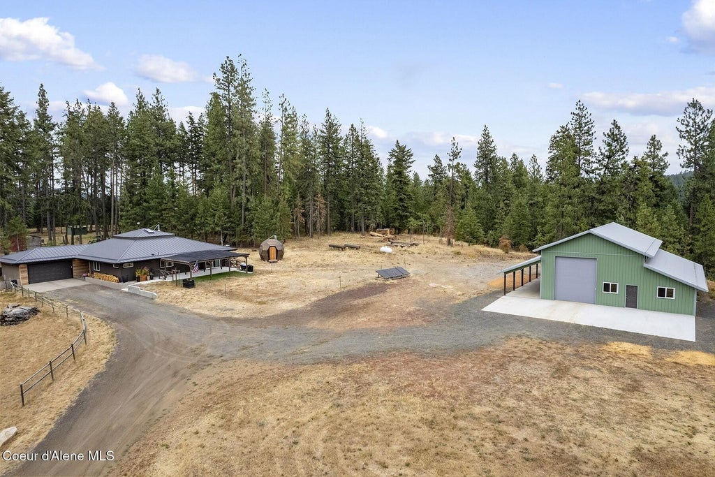 Photo of 5215 Cougar Estates Estates, Coeur dAlene, ID 83814 (MLS # 26-9253)