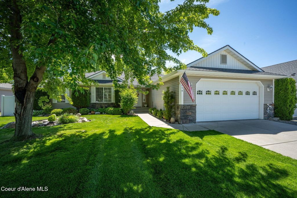 Photo of 1694 Cardinal AVE, Hayden, ID 83835 (MLS # 26-5307)