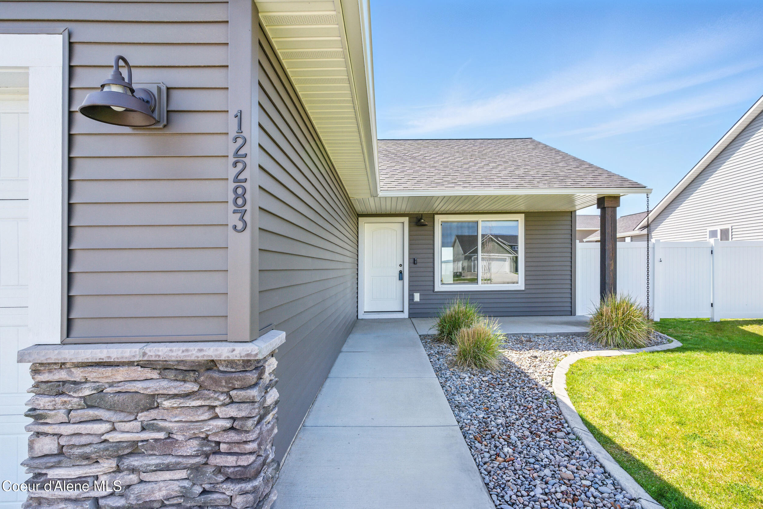 12283 N Cavanaugh Dr, Rathdrum, Alaska image 9