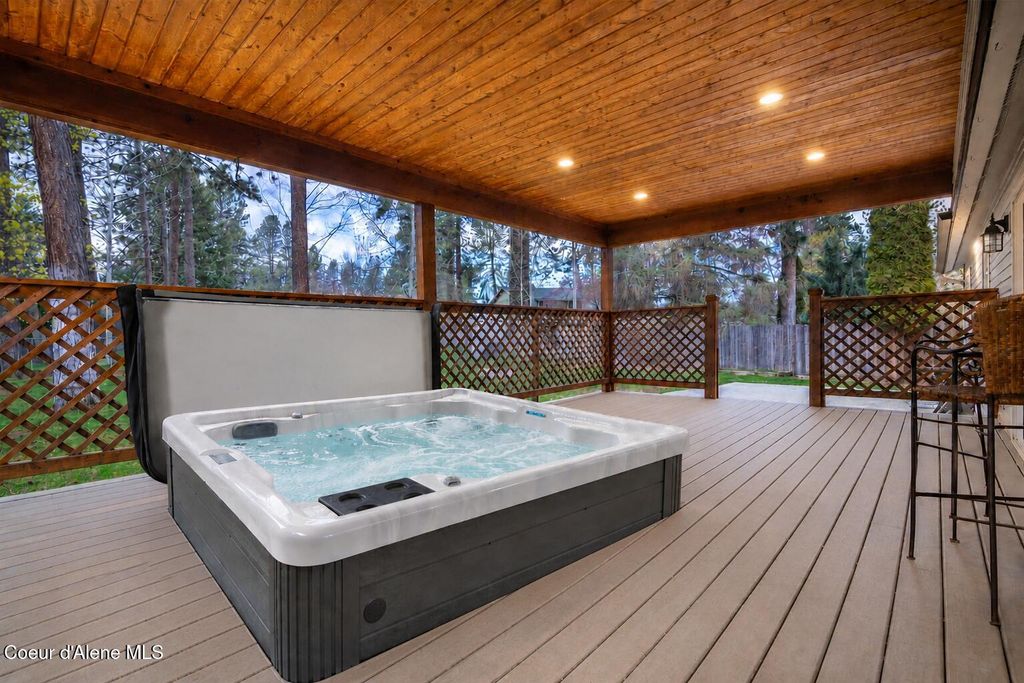 Photo of 1281 Elderberry Cir, Coeur dAlene, ID 83815 (MLS # 26-3675)