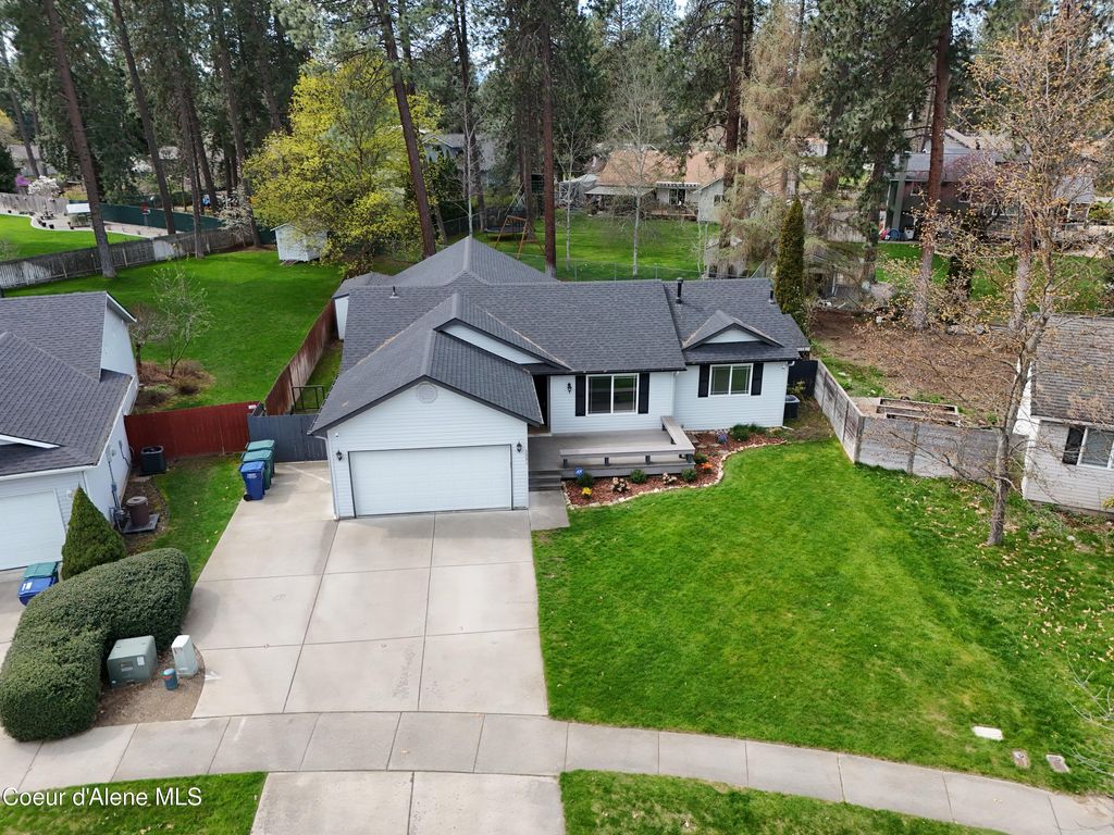 Photo of 1281 Elderberry Cir, Coeur dAlene, ID 83815 (MLS # 26-3675)