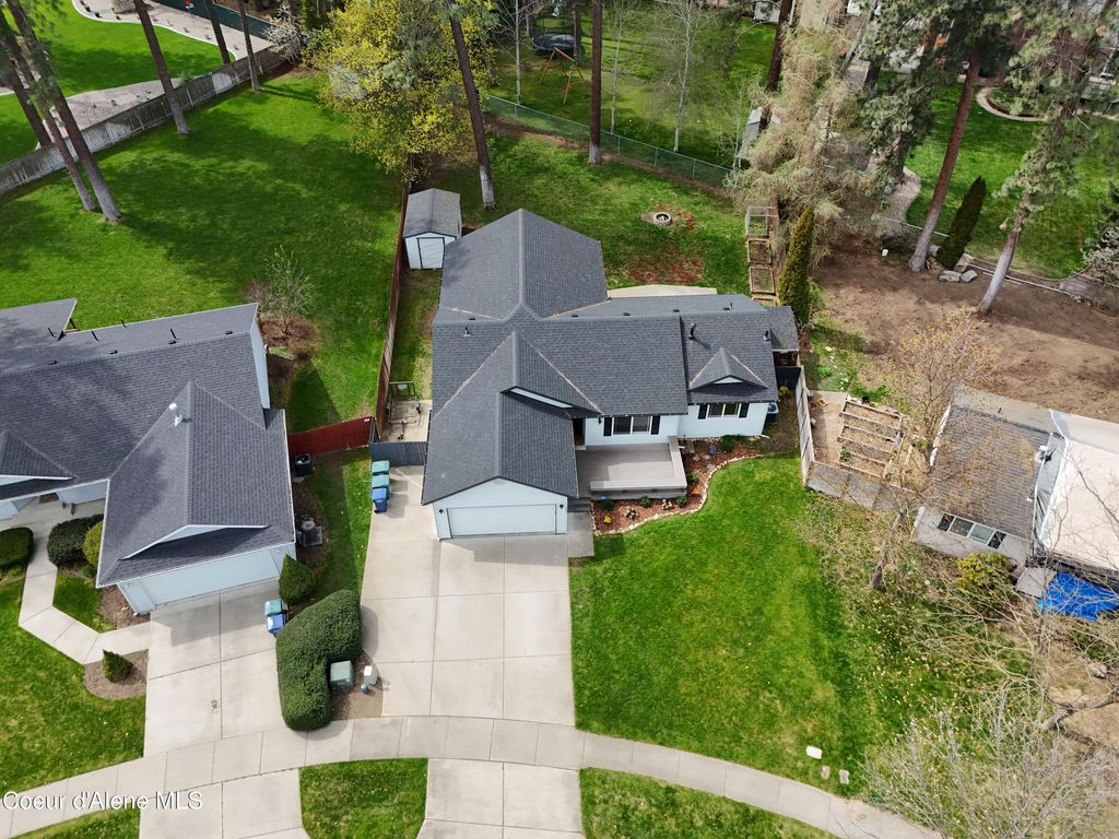 Photo of 1281 Elderberry Cir, Coeur dAlene, ID 83815 (MLS # 26-3675)