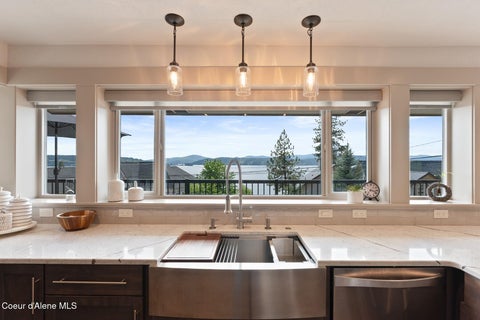 Homes For Sale - 2406 Silver Beach Beach<br/> Coeur d'Alene, ID 83814
