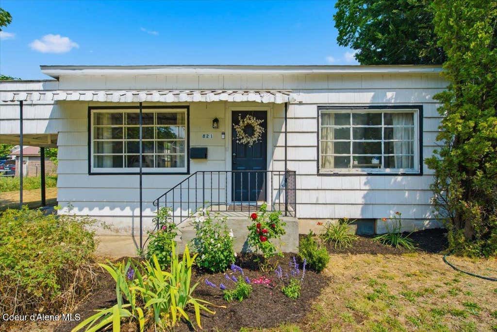 Photo of 821 Lakeside AVE, Coeur dAlene, ID 83814 (MLS # 26-8132)
