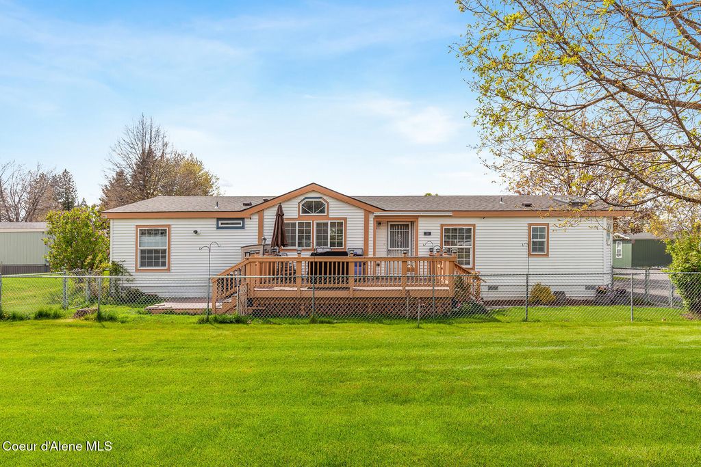 Photo of 2204 Pellinore Way, Post Falls, ID 83854 (MLS # 26-4124)