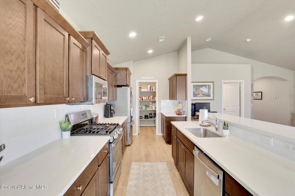 Photo of 5994 Alliance St, Rathdrum, ID 83858 (MLS # 26-2241)