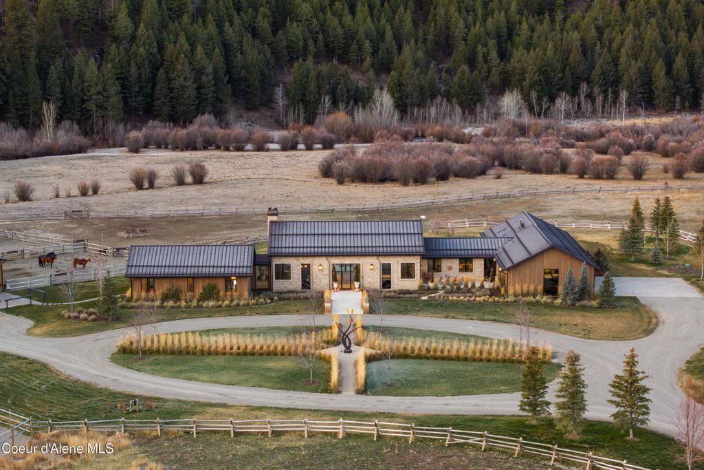 Photo of 708 Fork Road Road, Hailey, ID 83333 (MLS # 25-11158)