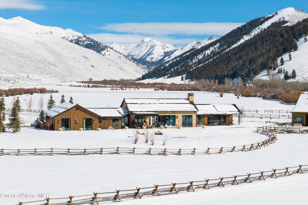 Photo of 708 Fork Road Road, Hailey, ID 83333 (MLS # 25-11158)