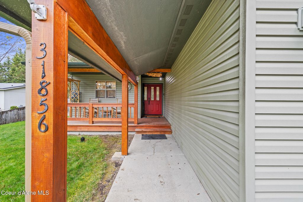 Photo of 31856 10TH Ave, Spirit Lake, ID 83869 (MLS # 26-3878)