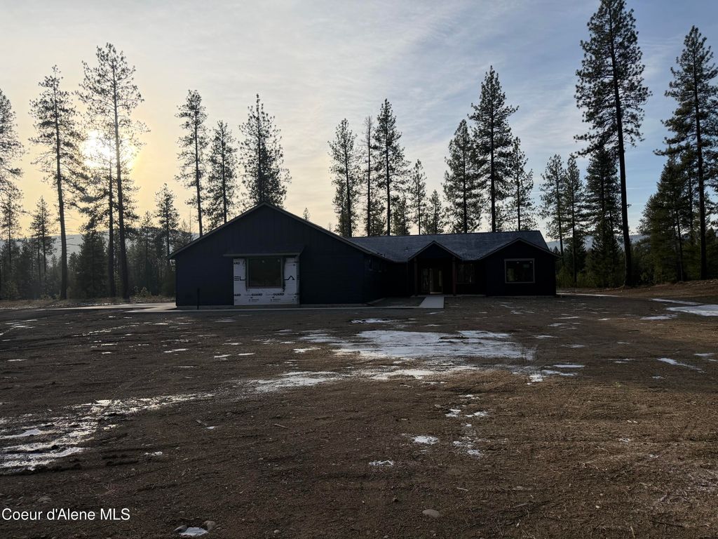 Photo of 38 CANNON Ln, Blanchard, ID 83804 (MLS # 25-6704)