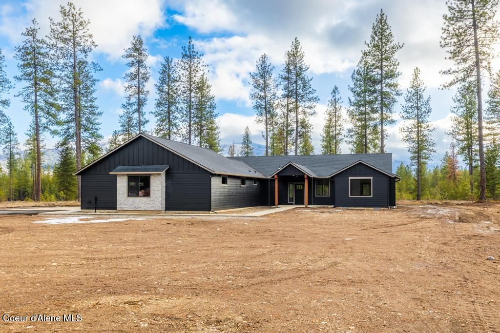 Photo of 38 CANNON Ln, Blanchard, ID 83804 (MLS # 25-6704)