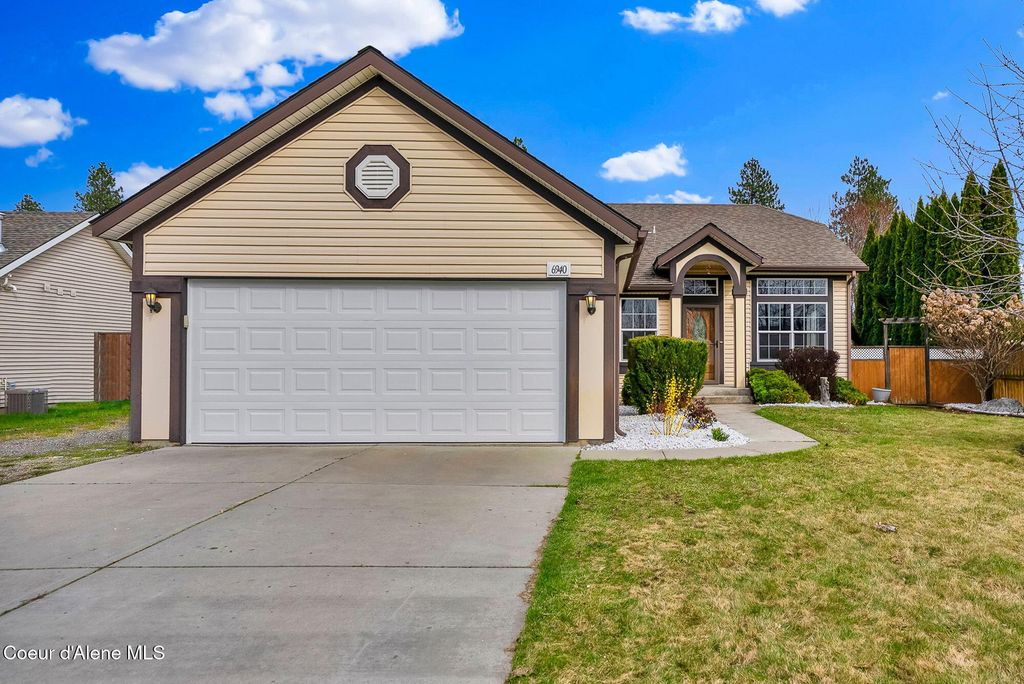 Photo of 6940 EPERIVER Ln, Coeur dAlene, ID 83815 (MLS # 26-2928)