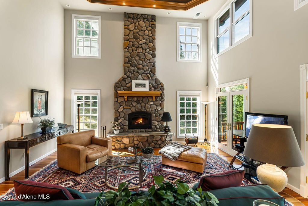 Photo of 516 Kiebert Loop, Hope, ID 83836 (MLS # 26-2947)