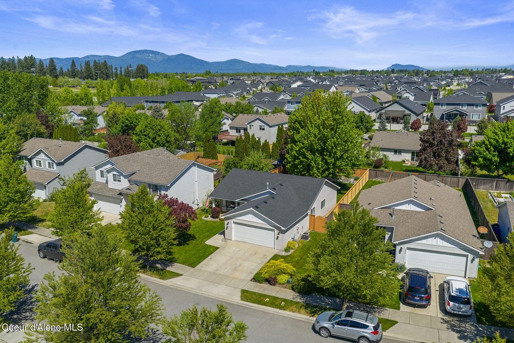 Photo of 2117 Rousseau Dr, Coeur dAlene, ID 83815 (MLS # 26-4803)