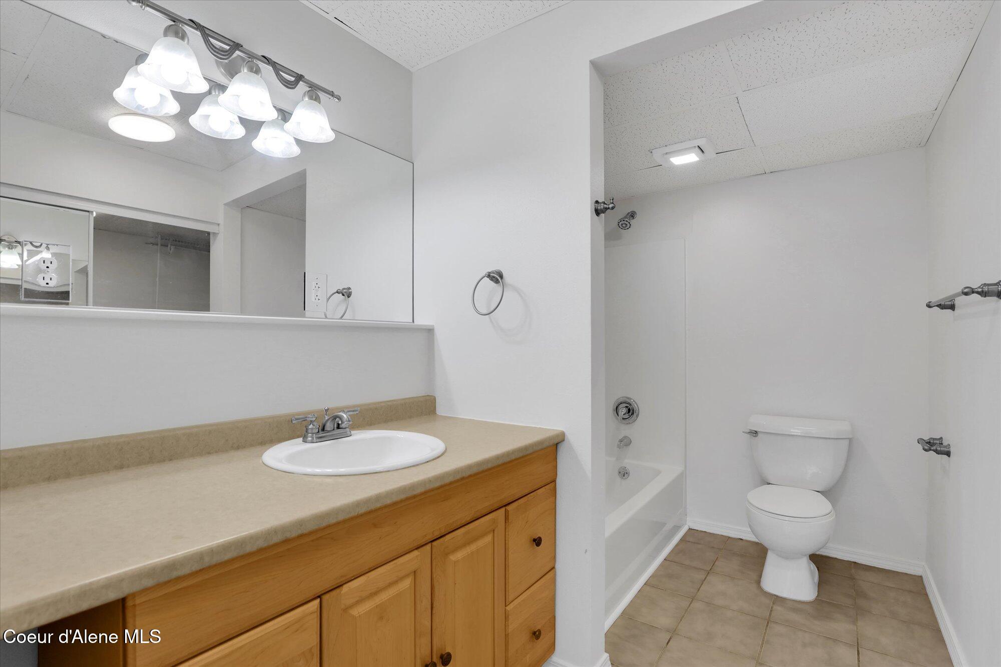 2743 E Ferry Lndg, Post Falls, Alaska image 22