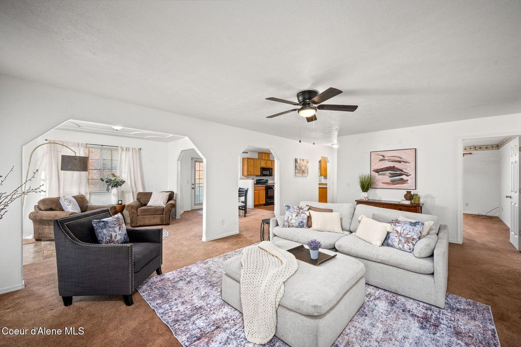 Photo of 494 PARKSIDE Dr, Hayden, ID 83835 (MLS # 25-10515)