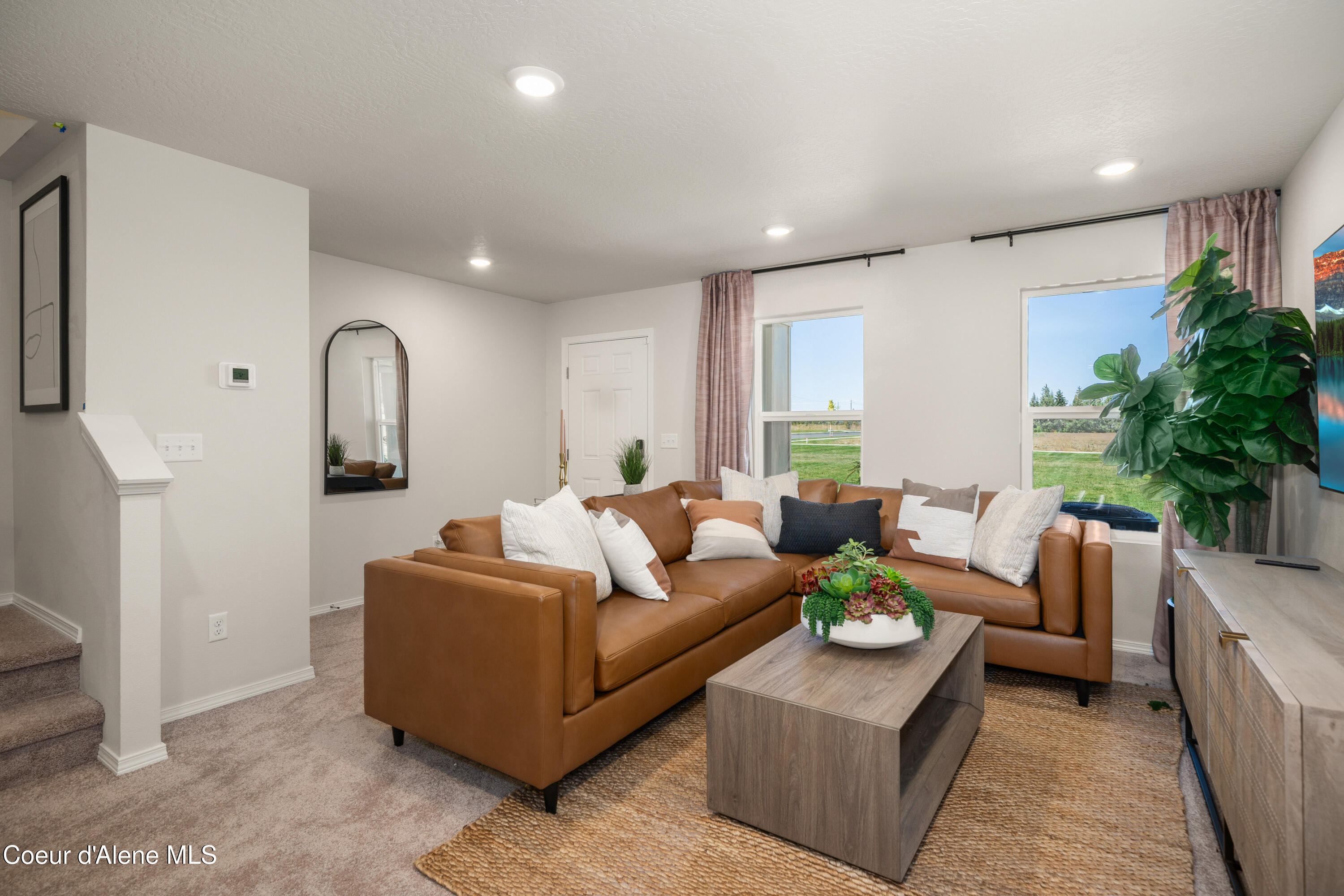 Hayden, Idaho 83835, United States, 2 Bedrooms Bedrooms, ,3 BathroomsBathrooms,Residential,Pending,157098