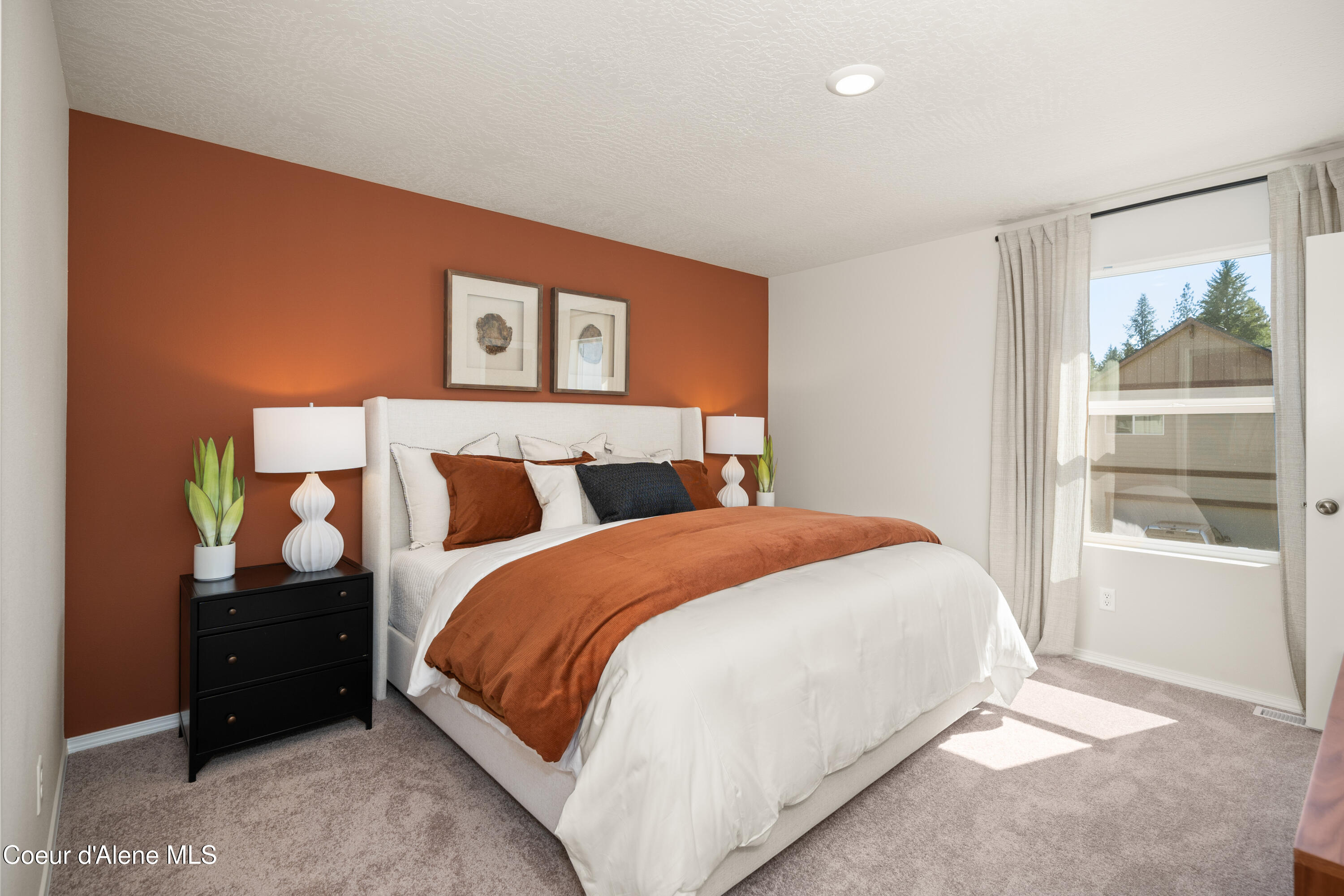 Hayden, Idaho 83835, United States, 2 Bedrooms Bedrooms, ,3 BathroomsBathrooms,Residential,Pending,157098