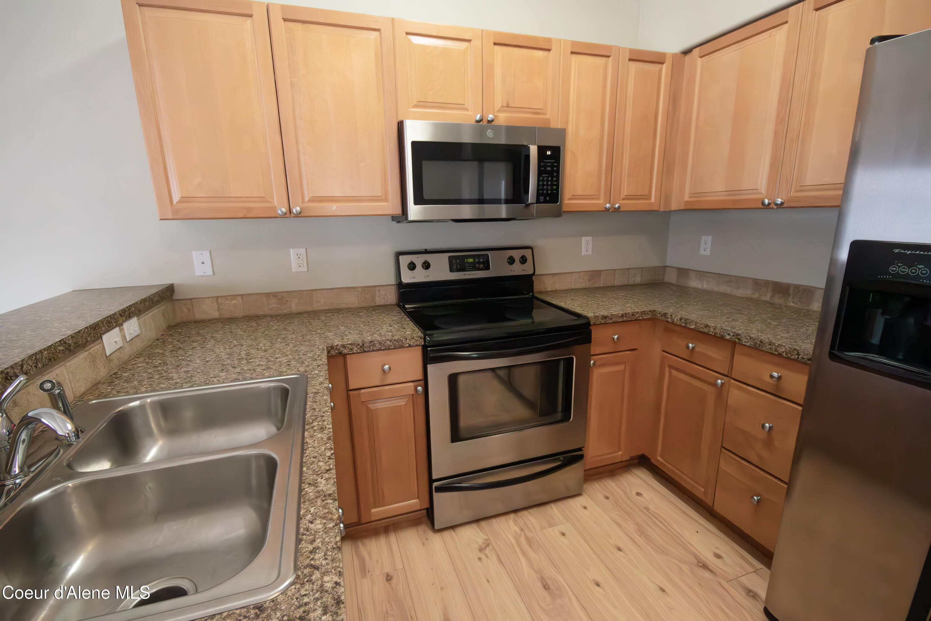 322 Promenade # 212