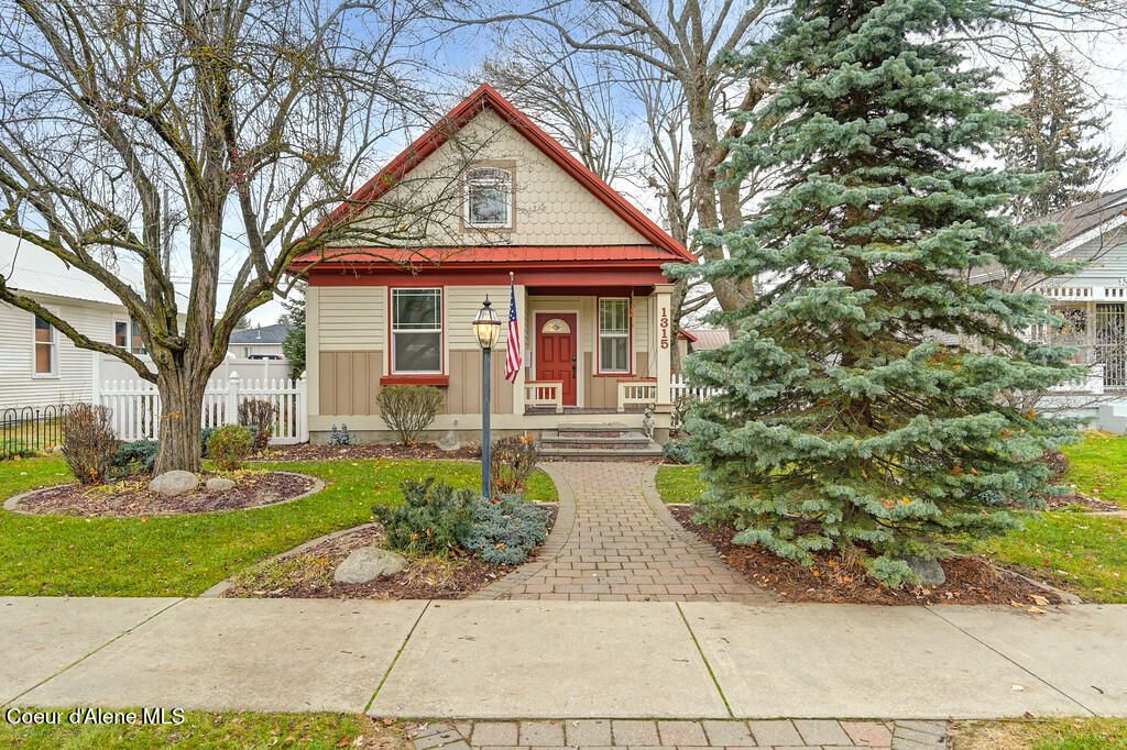 Photo of 1315 Front Ave, Coeur dAlene, ID 83814 (MLS # 26-2703)